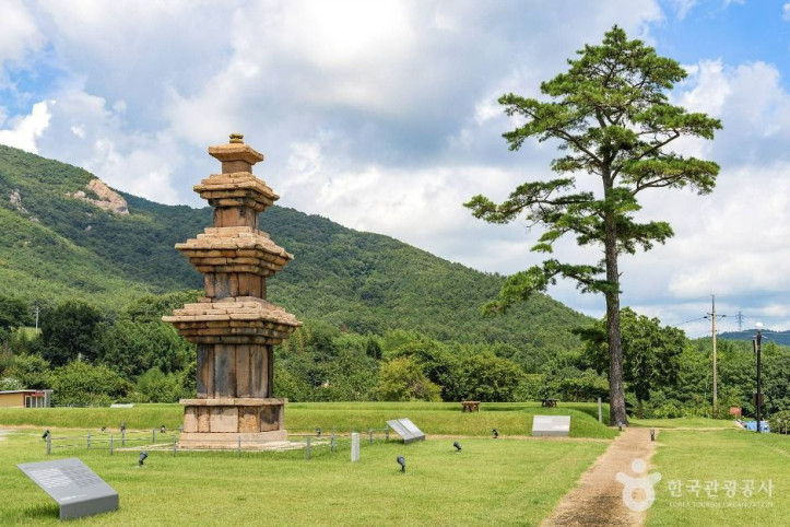 월남사지 여행 추천 - 메고지고