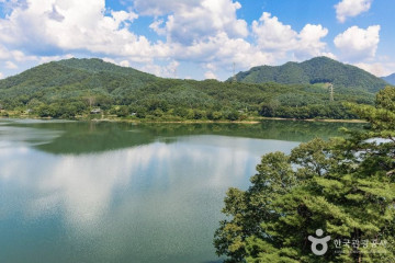 춘천 솔바우마을 여행 추천 - 메고지고