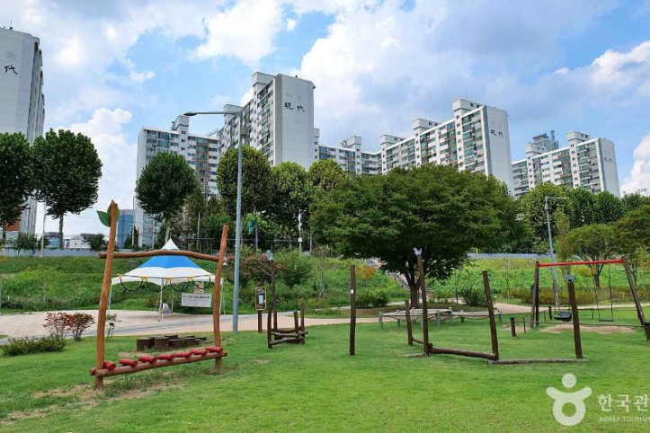 안양천 사계절 테마원 여행 추천 - 메고지고