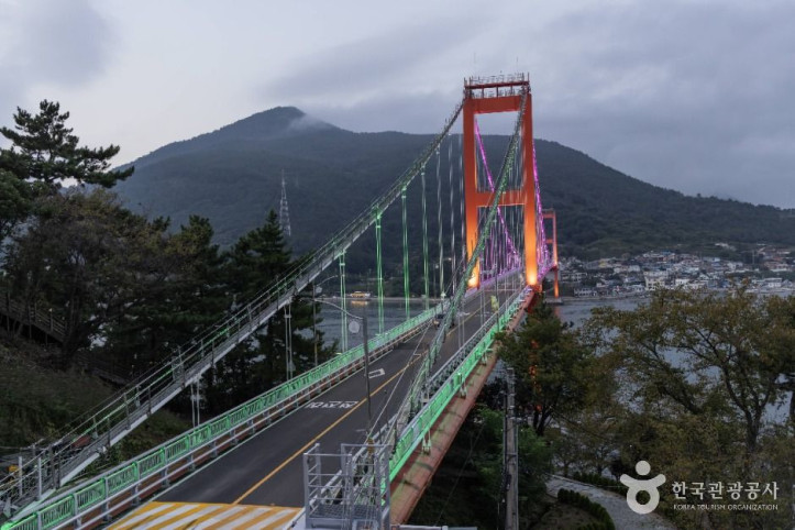 남해대교 여행 추천 - 메고지고