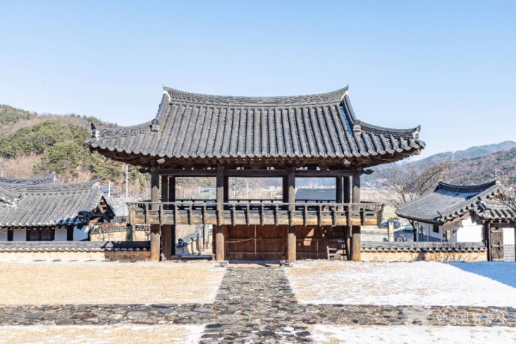 근암서원 여행 추천 - 메고지고