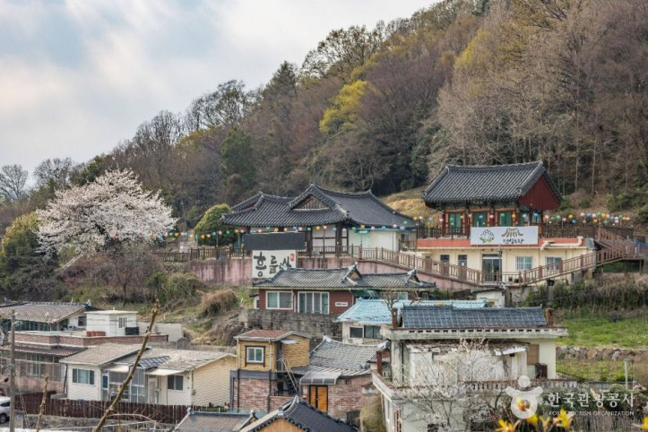 흥륜사(순천) 여행 추천 - 메고지고