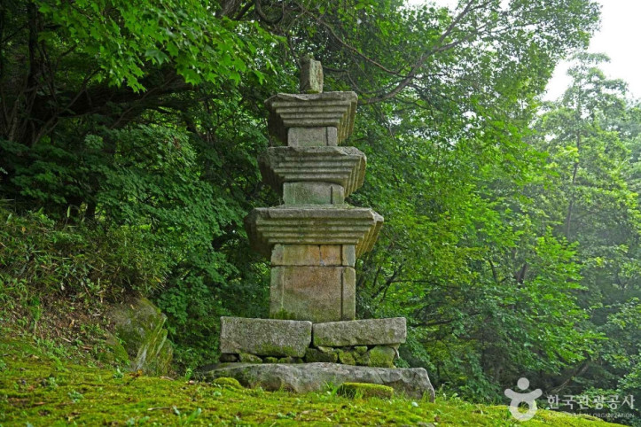 제천 소악사지 삼층석탑 여행 추천 - 메고지고