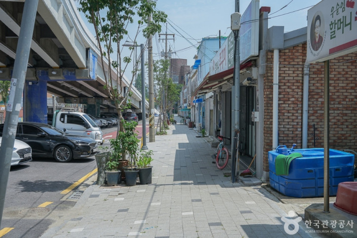 만석동 주꾸미거리 여행 추천 - 메고지고