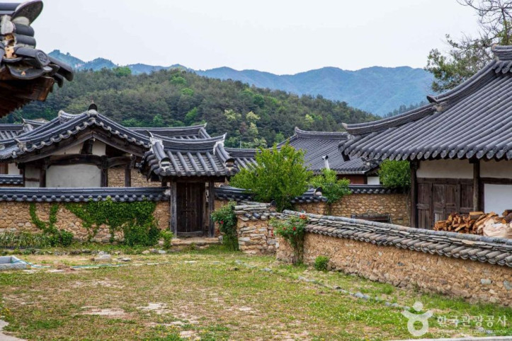 거창 황산마을 옛 담장 여행 추천 - 메고지고