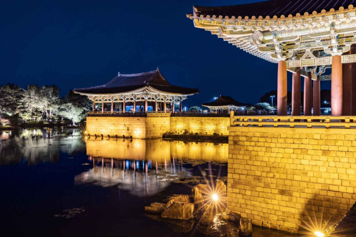 경주 동궁과 월지 여행 추천 - 메고지고