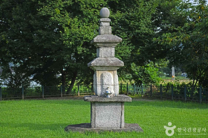 충주 원평리 삼층석탑 여행 추천 - 메고지고