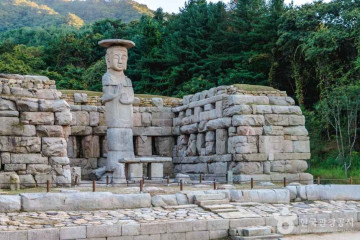 충주 미륵대원지 석등 여행 추천 - 메고지고