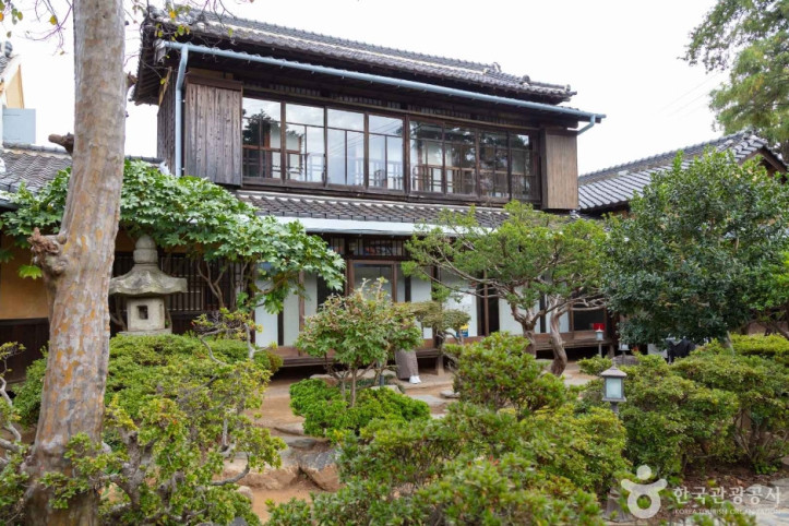 군산 신흥동 일본식가옥(히로쓰 가옥) 여행 추천 - 메고지고