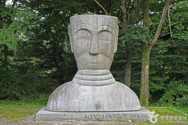 미륵리 불두 여행 추천 - 메고지고
