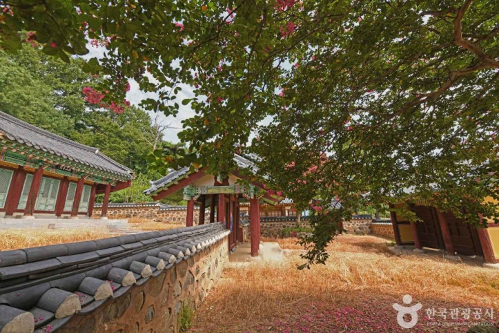 백산서원(익산) 여행 추천 - 메고지고