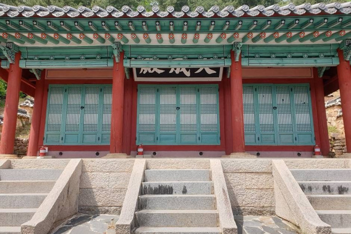 화천향교 여행 추천 - 메고지고