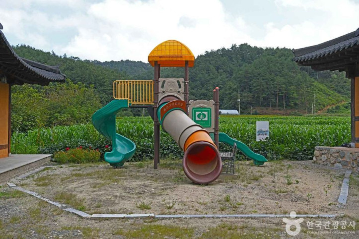 금풀애마을 여행 추천 - 메고지고