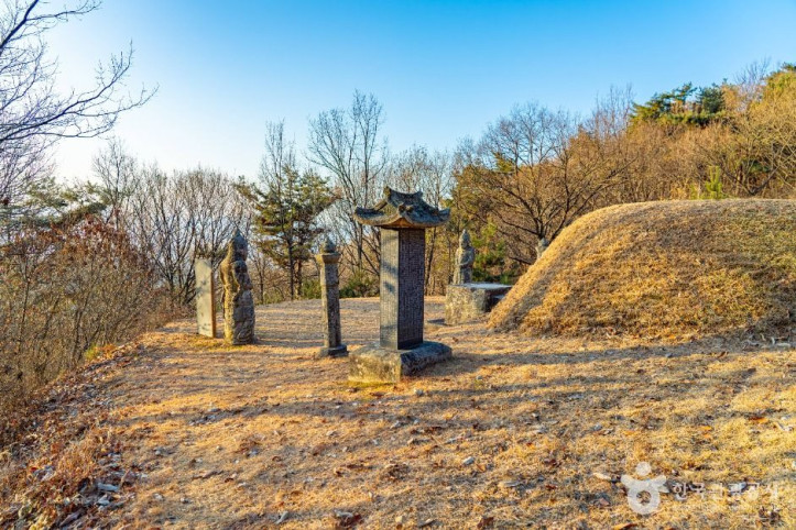 박문수묘 여행 추천 - 메고지고