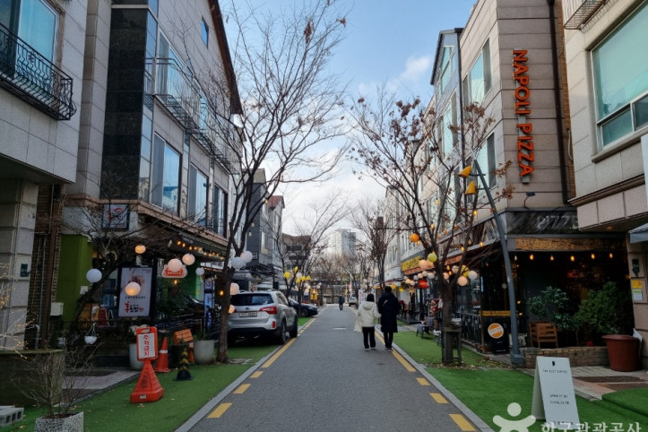 보정동카페거리 여행 추천 - 메고지고