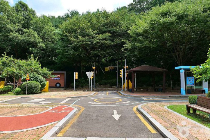양천구어린이교통안전교육장 여행 추천 - 메고지고
