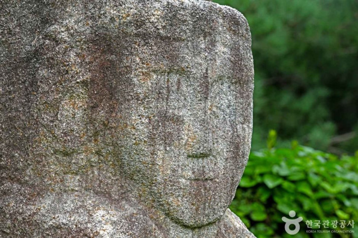 김정묘역 문인석 여행 추천 - 메고지고