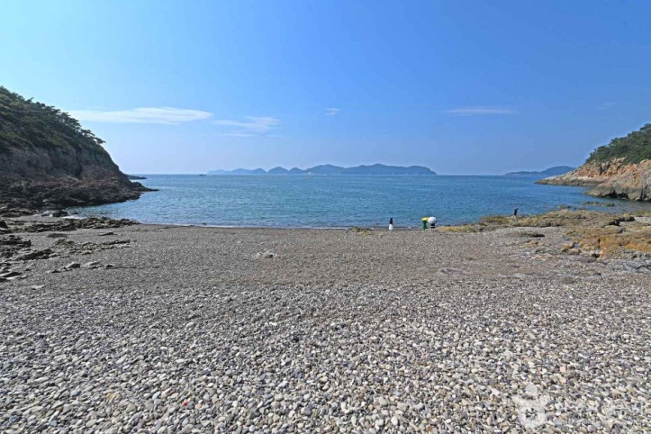 몽돌해수욕장 (몽돌해변) 여행 추천 - 메고지고
