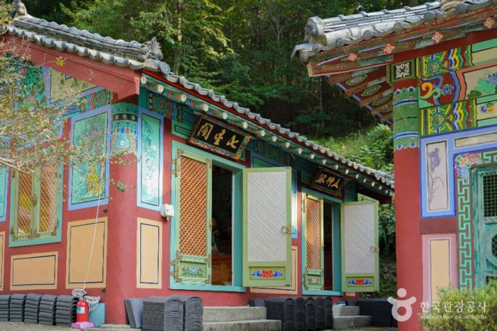 월명사(부산) 여행 추천 - 메고지고