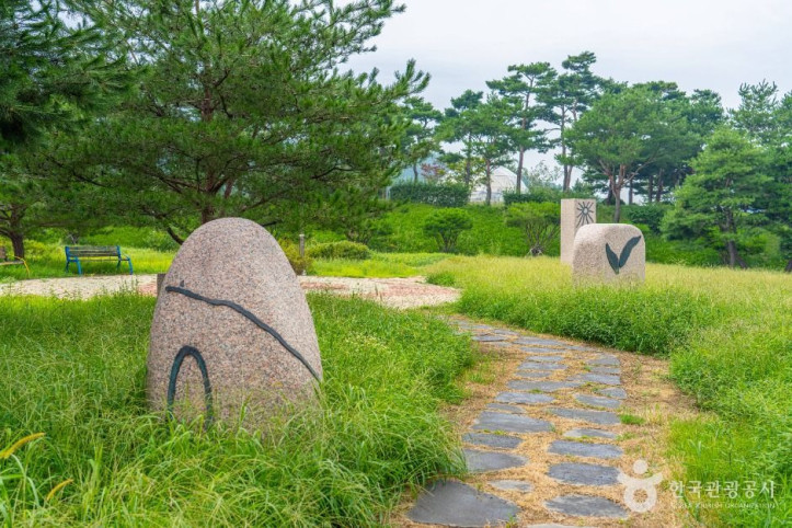 박두진 시비 여행 추천 - 메고지고