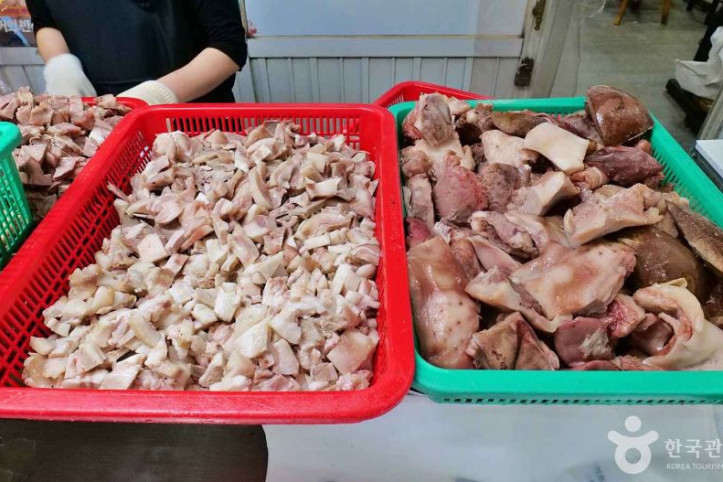 공덕동 족발골목 여행 추천 - 메고지고
