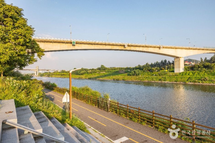 경인아라뱃길 다남공원 여행 추천 - 메고지고