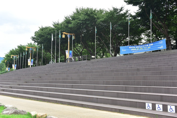 밀양강둔치 여행 추천 - 메고지고
