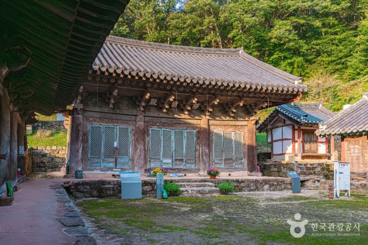 화암사 우화루 여행 추천 - 메고지고