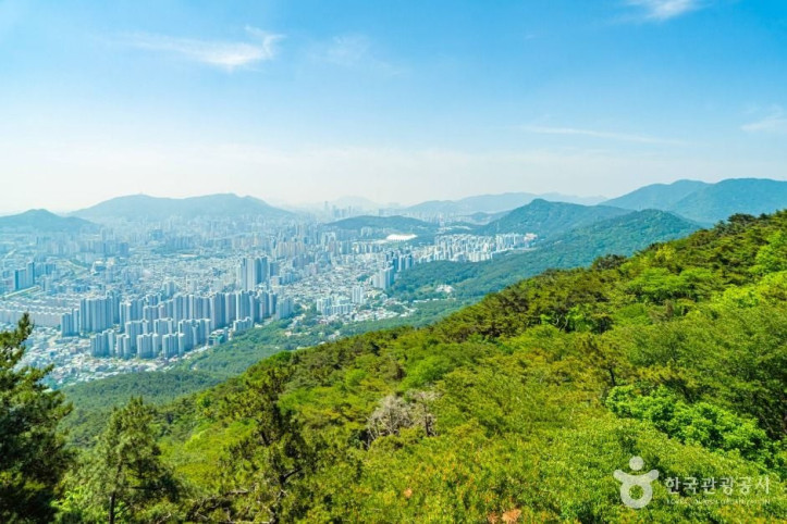 금정산 여행 추천 - 메고지고