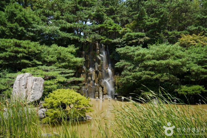 물레방아광장 여행 추천 - 메고지고