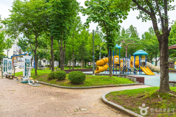 대가미체육공원 여행 추천 - 메고지고