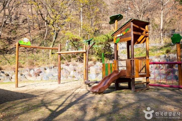 만인산 자연휴양림 여행 추천 - 메고지고