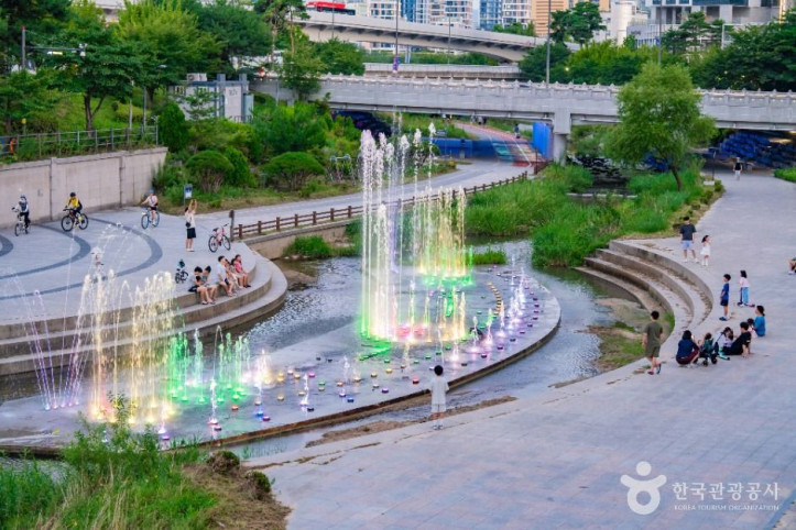 방축천 음악분수 여행 추천 - 메고지고