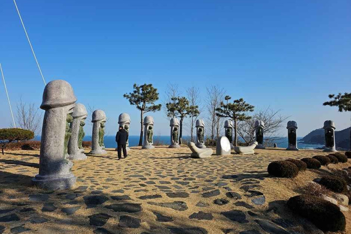 삼척 해신당공원 여행 추천 - 메고지고