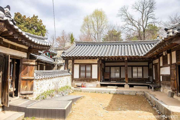 용흥궁 여행 추천 - 메고지고