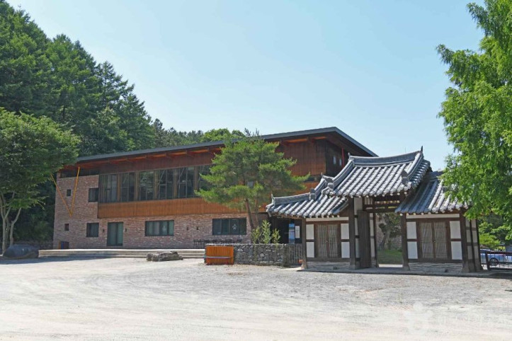 금산지구별그림책마을 여행 추천 - 메고지고