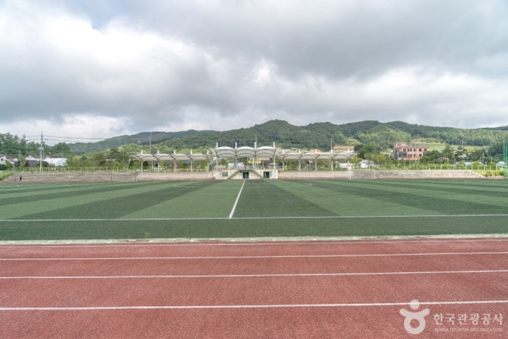 둔내종합체육공원 여행 추천 - 메고지고
