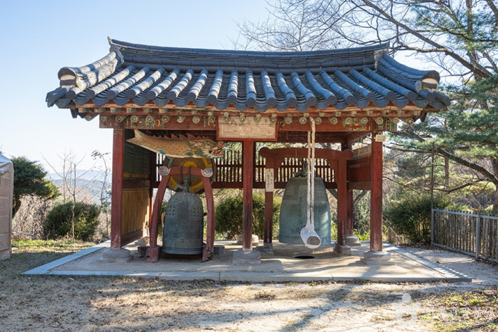 흥국사(남양주) 여행 추천 - 메고지고