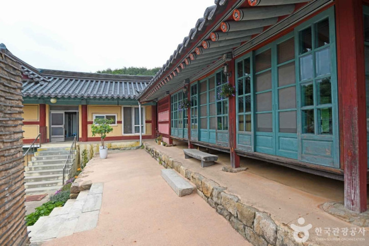 보덕사(예산) 여행 추천 - 메고지고