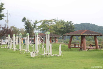 용장서원 여행 추천 - 메고지고