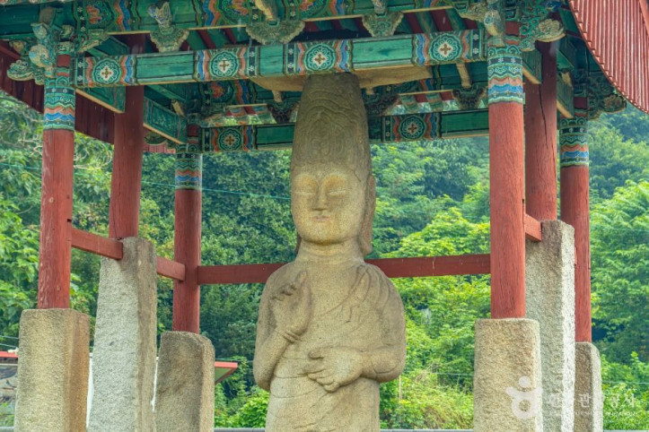 매산리석불입상 여행 추천 - 메고지고