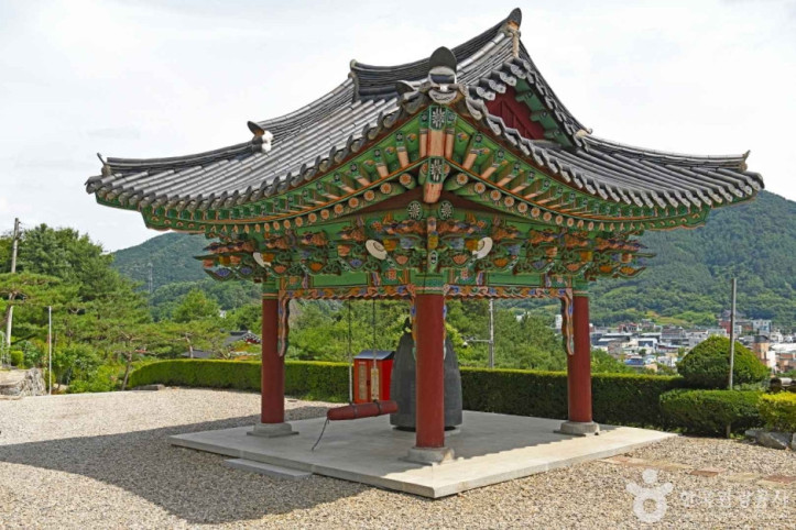 개심사(괴산) 여행 추천 - 메고지고