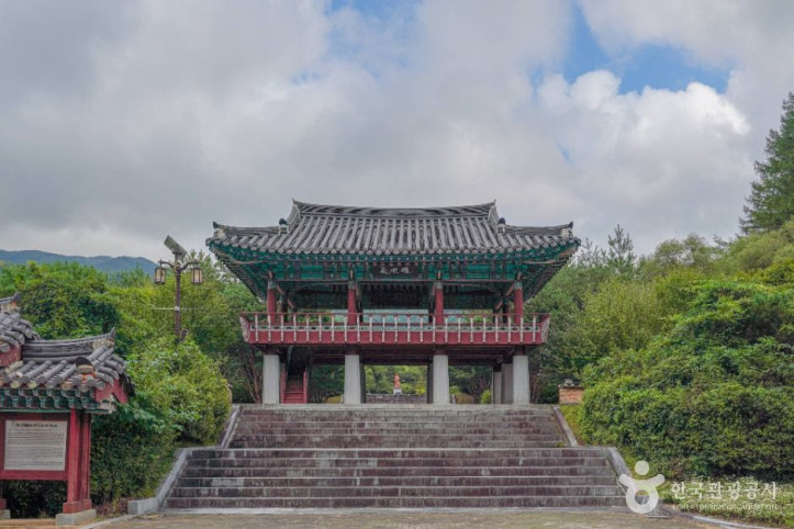 논개생가 여행 추천 - 메고지고