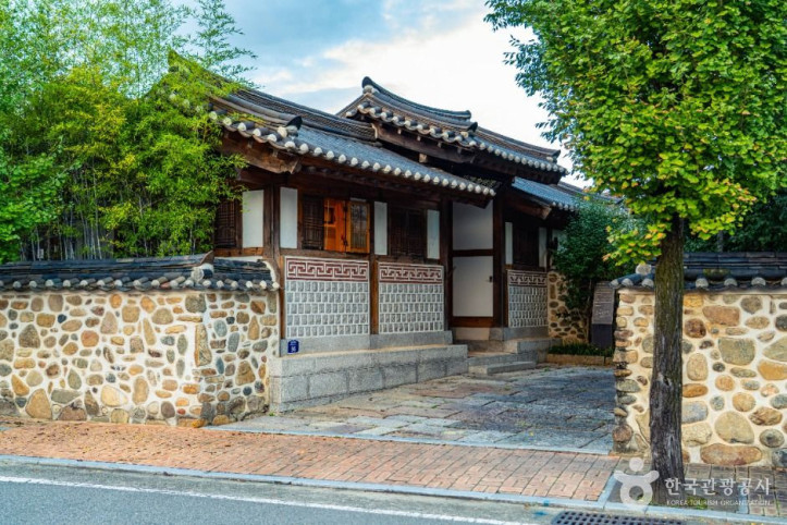 산청 단계마을 옛 담장 여행 추천 - 메고지고