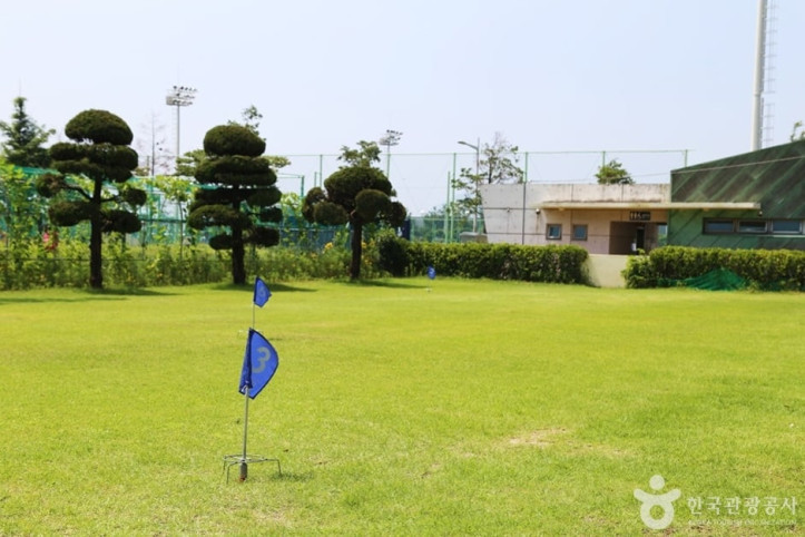 백운포체육공원 여행 추천 - 메고지고