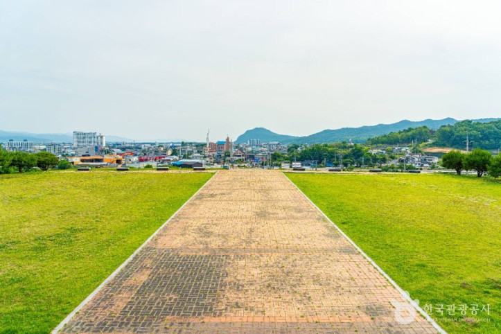 영해 3·1 의거탑 여행 추천 - 메고지고