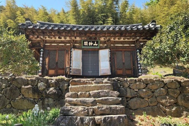 백장암 삼층석탑 여행 추천 - 메고지고