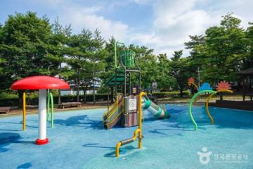 꽃보라동산 여행 추천 - 메고지고