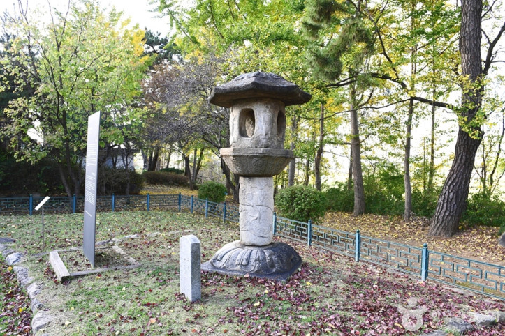 군산 발산리 석등 여행 추천 - 메고지고
