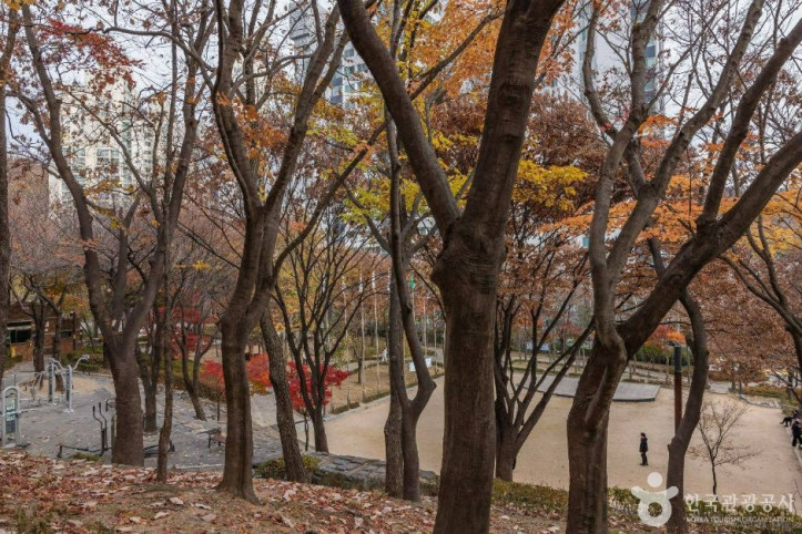 산기슭 공원 여행 추천 - 메고지고